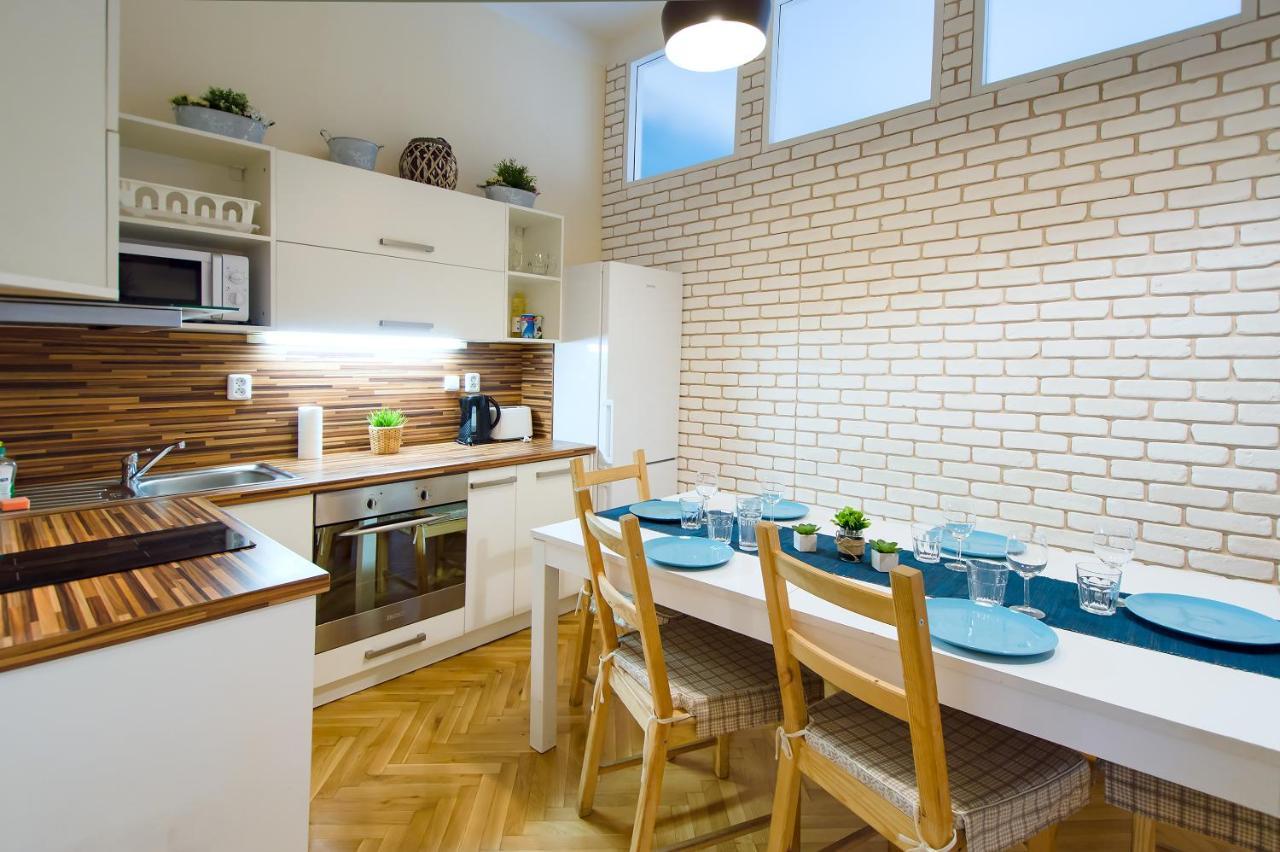 City Center Apartment Legerova Praga Esterno foto